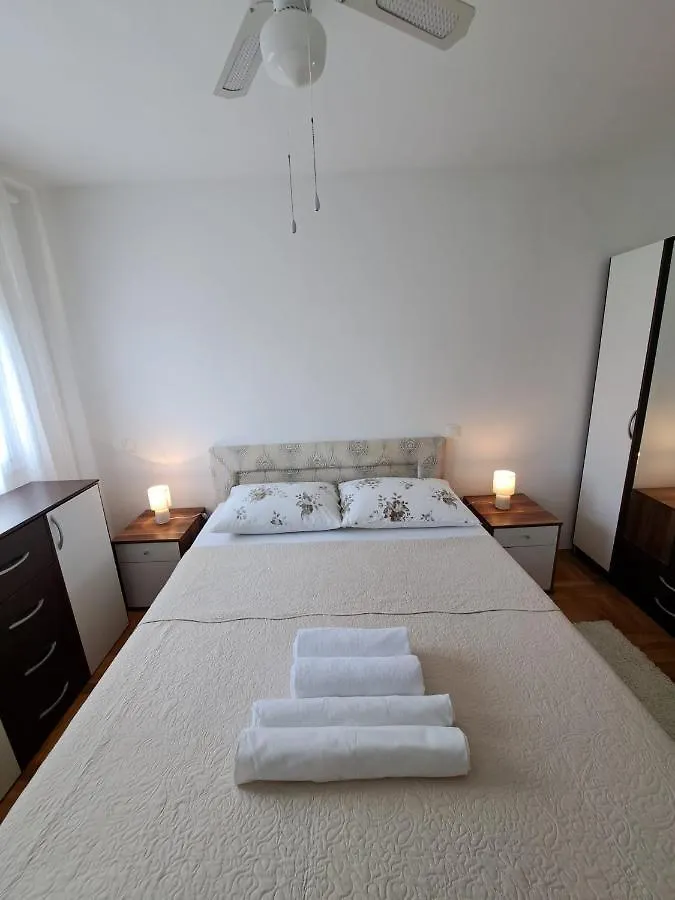 Apartman Dujma Split 0*,